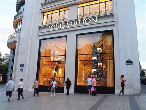 buying louis vuitton at paris airport|original louis vuitton store paris.